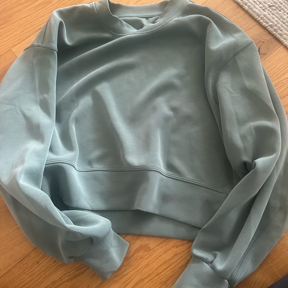 Lululemon Softstreme Perfectly Oversized Cropped Crew size 0